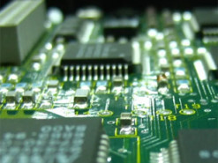 США вводять глобальні обмеження на експорт ШІ-чипів: світ поділили на три частини