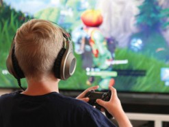 На чем зарабатывают бесплатные игры и почему их так боится Netflix