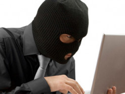 Интернет-мошенник обманул женщину на 77 тысяч гривен