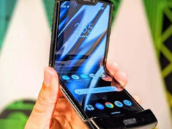 У гибкого смартфона Motorola Razr обнаружен брак