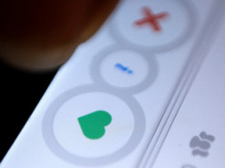 Пользователь сайта знакомств случайно наткнулся на анкету жены