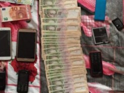 Госслужащий организовал сервис интимных услуг