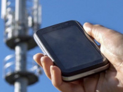 С переводом мобильного оператора "Феникс" на российские коды возникли "временные неудобства"