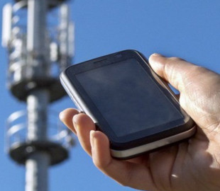 С переводом мобильного оператора "Феникс" на российские коды возникли "временные неудобства"