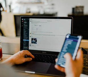 Хотят отследить каждое движение. Как преподаватели "шпионят" за студентами на онлайн-экзаменах