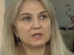 Дружина засудженого херсонського пропагандиста заочно отримала 12 років тюрми