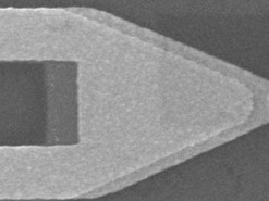 Учёные в 100 раз повысили выработку энергии из «мусорного» тепла с помощью новых оптических антенн