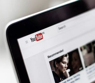 YouTube начнёт строже контролировать комментарии