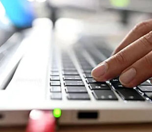 Windows 11 викрили в копіюванні номерів банківських карток