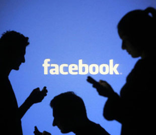 Facebook разрабатывает собственный сервис рассылок