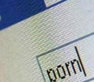 В Николаевской области трое мужчин "сливали" в сеть детское порно