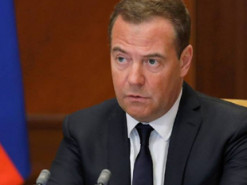 Німеччина оголосила Росії гібридну війну, — Дмитро Медведєв