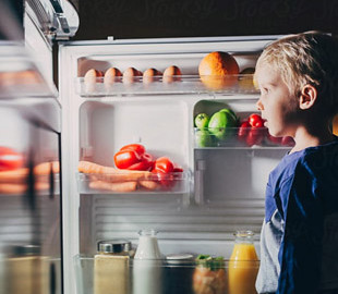 Як зберігати продукти, якщо довго немає світла і холодильник не працює