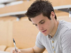 Виїзд студентів-чоловіків, які навчаються за кордоном: які документи потрібні