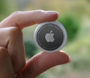 Apple отреагировала на обвинения в слежке