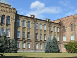 В сети показали уникальное фото Артиллерийского училища в Киеве, сделанное в 1920-х годах