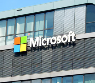 Бывший сотрудник обвинил Microsoft в участии в коррупционных схемах на Ближнем Востоке и в Африке