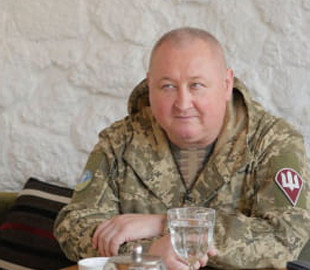 "Не дуже доречно": генерал Марченко попросив не присвячувати йому білбордів