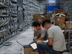 Майнеры снова начали продавать заработанные ранее биткоины для покрытия расходов