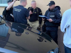 Кіберполіція викрила хакерів, які здійснювали фішингові атаки на іноземні банки