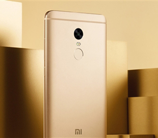 Xiaomi Redmi Note 5 позирует на фотографии