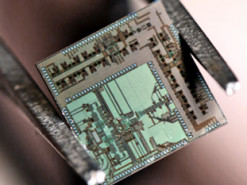 Новый чип для передачи данных в сто раз быстрее 5G