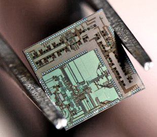 Новый чип для передачи данных в сто раз быстрее 5G