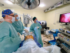 Робот Da Vinci впервые прооперировал ребенка в Украине