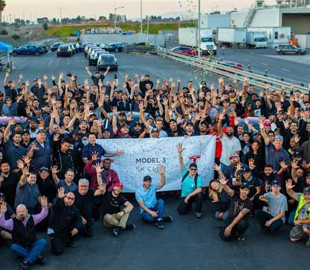 Стремительный рост Tesla превратил многих её сотрудников в миллионеров