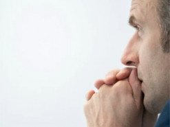 Макрон заспокоїв союзників по НАТО та Україну на тлі політичної невизначеності вдома - Euractiv