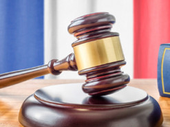 Суд у Франції постановив заблокувати низку порносайтів