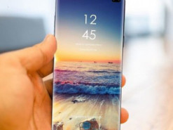 Опубликованы первые снимки фронтальных панелей Samsung Galaxy S11 и S11+