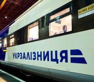 Продаж електронних квитків на потяги УЗ – призупинено: що сталось