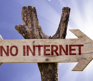 Пользователи в США остались без интернета