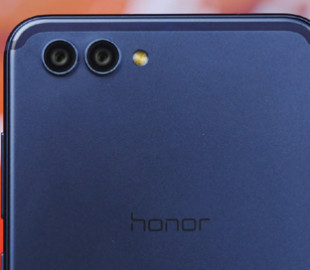 Смартфон Honor V10 получил большое обновление