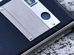 В России обанкротили производителя мобильных телефонов Vertu