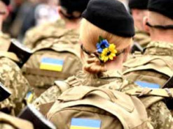 Мобілізація жінок: чи потрібно ставати на військовий облік, якщо працюєш не за фахом