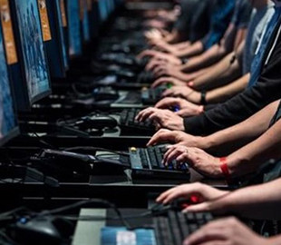 До Кіберполіції надіслали понад 35 тисяч скарг на підозрілі боти у соцмережах