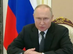 Раздутое лицо и странный взгляд: Путина снова заподозрили в сокрытии болезни фотошопом