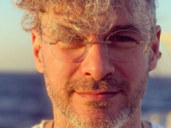 Арсен Мірзоян розповів, як залишив свою квартиру військовим