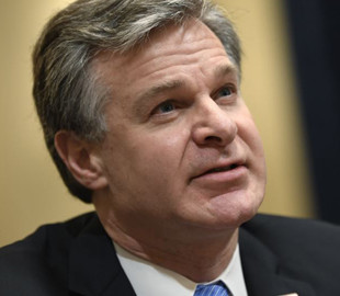Росія здійснює «інформаційну війну» проти США – директор ФБР