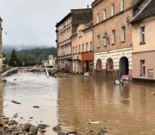 Штучний інтелект проти стихії: яким природним катаклізмам Google навчив запобігати ШІ