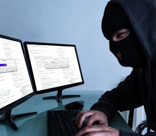 Як зловмисники виманюють ПІН-коди та дані карток: схема обману на торговельних майданчиках