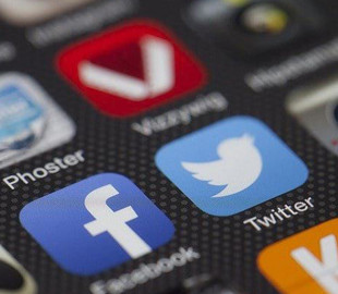 Facebook и Twitter обещают бороться с расовым насилием в отношении футболистов сборной Англии