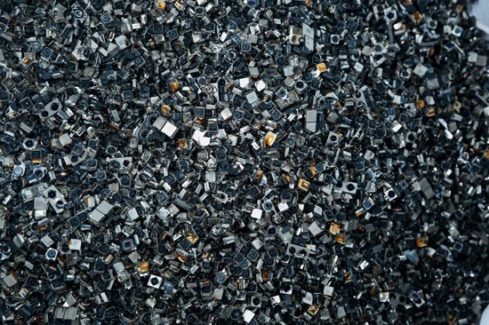 3apple-daisy-reuters-5.jpeg (167 KB)