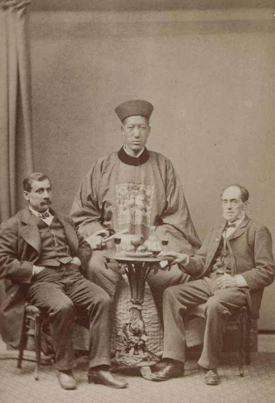 53e50000f2bf79882d87_0.jpg (64 KB)