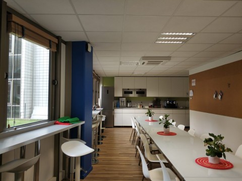 2bymUgSHdb7hUeJSAAcjmE7UZR30elF.jpg (38 KB)