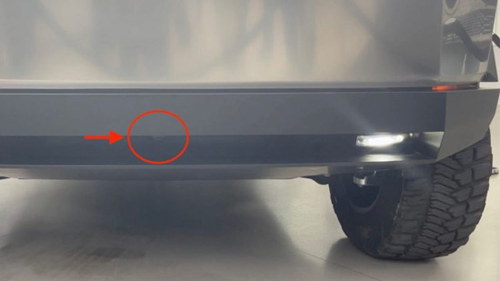 tesla_02.jpg (42 KB)