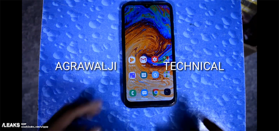 1samsung-m60-live-hands-on-leaked-317_large.png (261 KB)