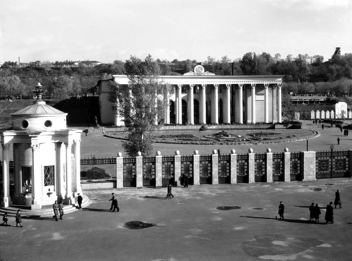 329576738853322763735530294420637372734149642n.jpg (204 KB)